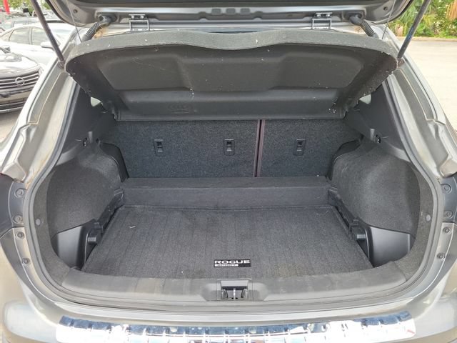 Used 2020 Nissan Rogue Sport S w/ Appearance Package FWD image 9