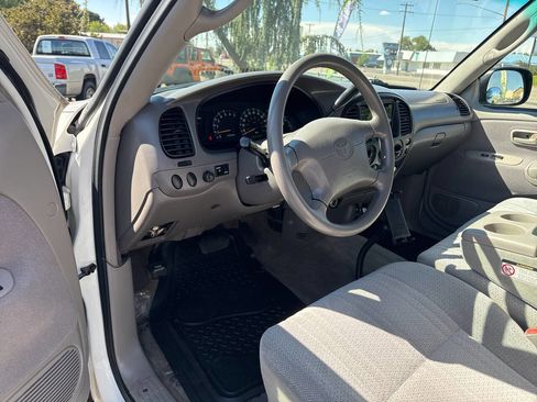 Used 2000 Toyota Tundra SR5 image 9