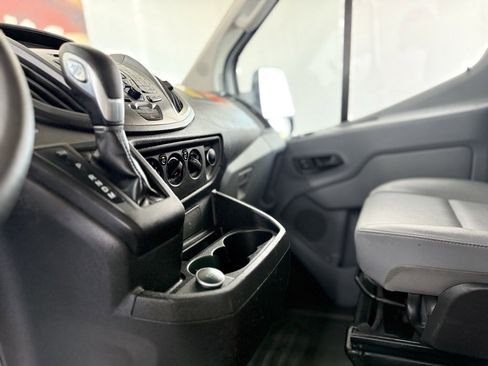 Used 2019 Ford Transit 350 156 DRW image 31