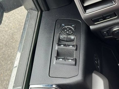 Used 2019 Ford F150 Platinum AWD/4WD image 13