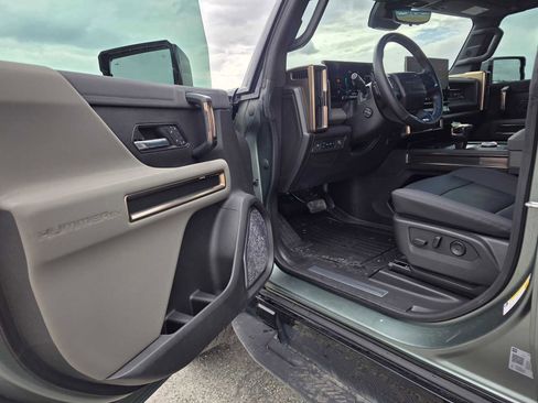 Used 2024 GMC Hummer EV 3X AWD/4WD image 22