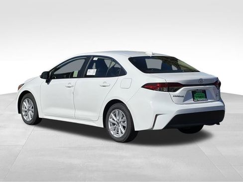 New 2026 Toyota Corolla XLE image 3