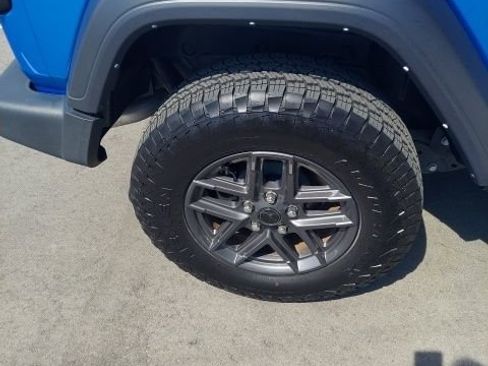 Used 2024 Jeep Wrangler Sport S image 19