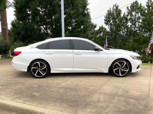 Used 2022 Honda Accord Sport image 7
