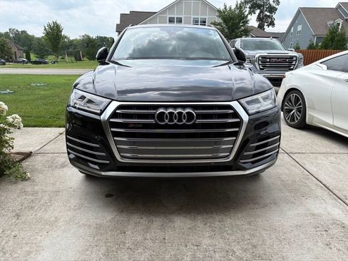 Used 2018 Audi SQ5 Premium Plus w/ Navigation Package AWD/4WD image 2