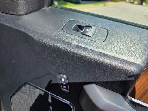 Used 2017 Ford F150 Lariat w/ Equipment Group 502A Luxury image 44