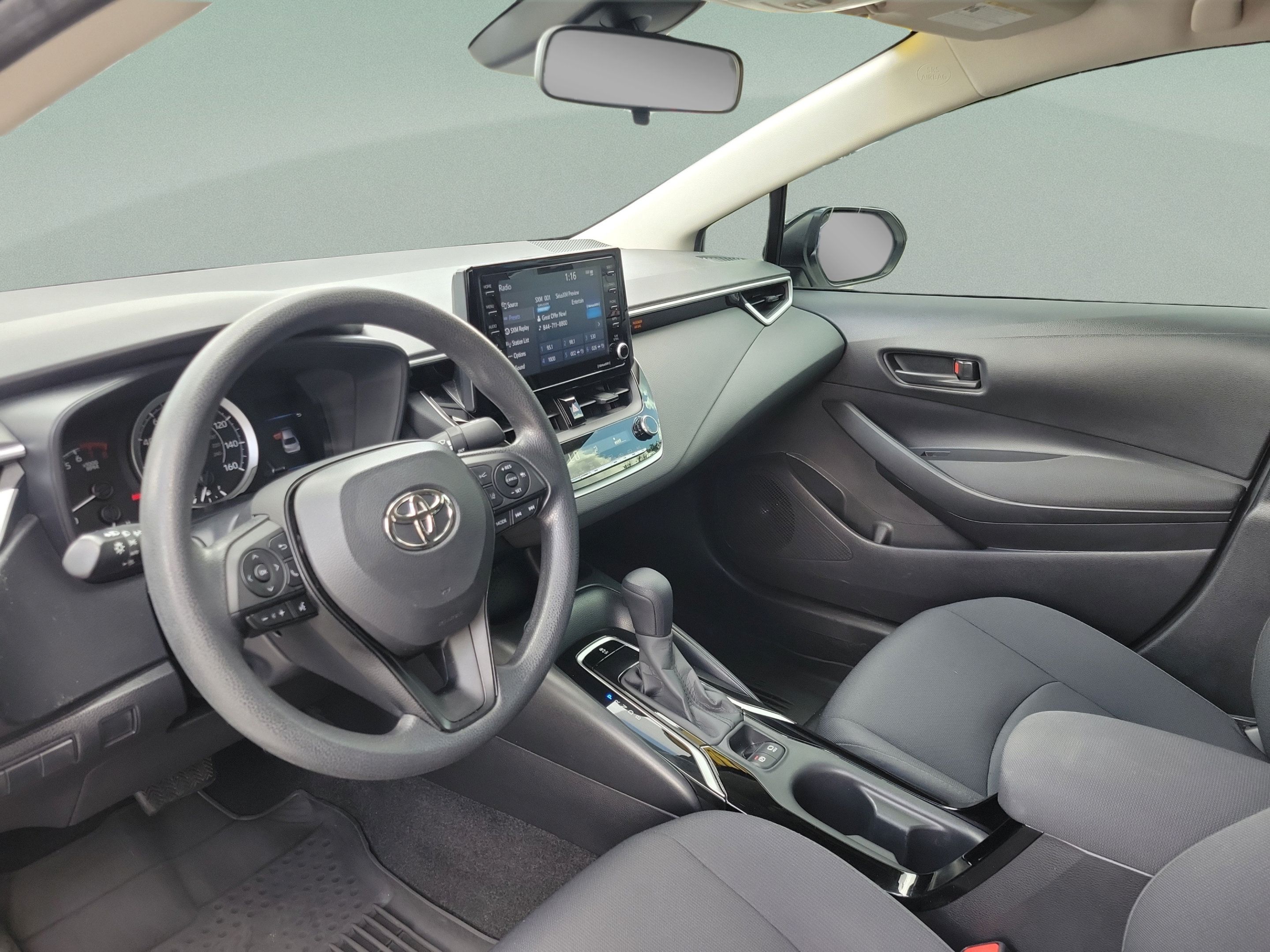 Used 2022 Toyota Corolla LE FWD image 16