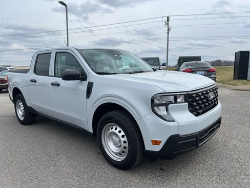 New 2025 Ford Maverick XL w/ Equipment Group 101A image 3