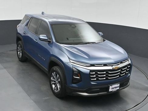Used 2026 Chevrolet Equinox LT FWD image 40
