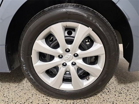 Used 2024 Toyota Corolla LE image 8