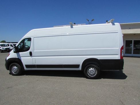 Used 2023 RAM ProMaster 3500 FWD image 9