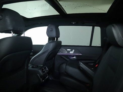 Used 2022 Mercedes-Benz GLS 450 4MATIC image 17