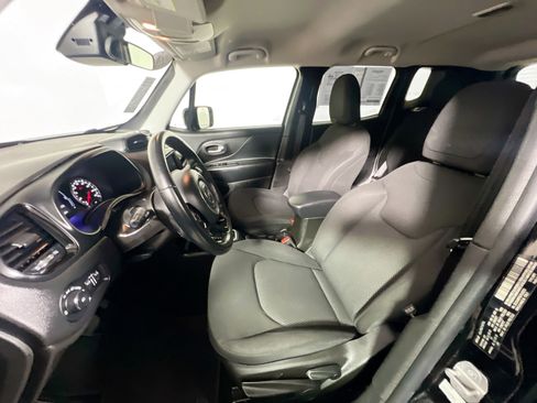 Used 2020 Jeep Renegade Altitude image 14