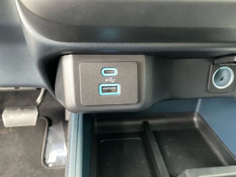 Used 2024 Ford Maverick XLT w/ XLT Luxury Package image 14