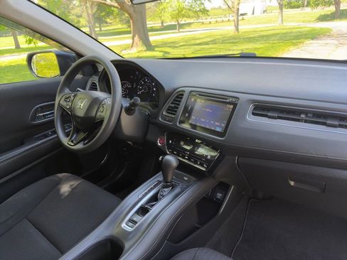 Used 2016 Honda HR-V EX image 24