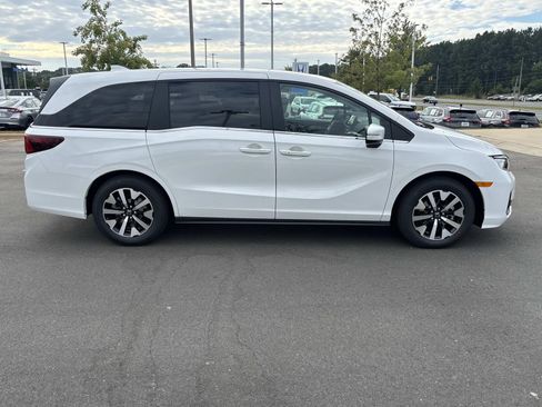 Used 2026 Honda Odyssey EX-L image 9