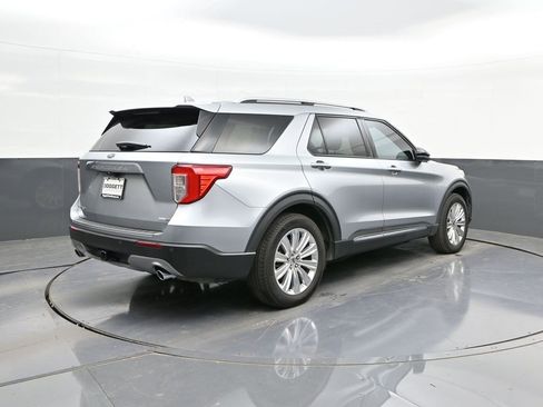 Used 2020 Ford Explorer Limited w/ Class III Trailer Tow Package image 11