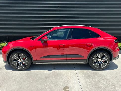 Used 2026 Porsche Macan 4S Electric AWD/4WD image 2