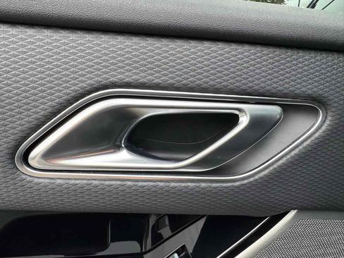 Used 2020 Land Rover Range Rover Velar S image 49