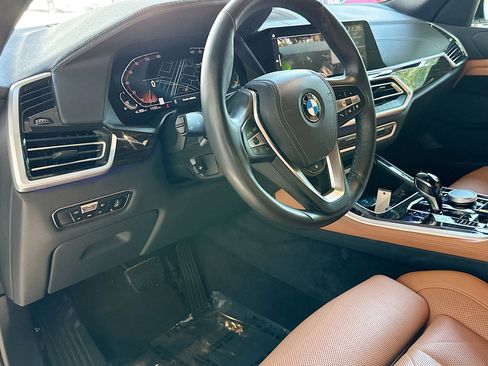 Certified 2023 BMW X5 xDrive40i w/ Premium Package image 9