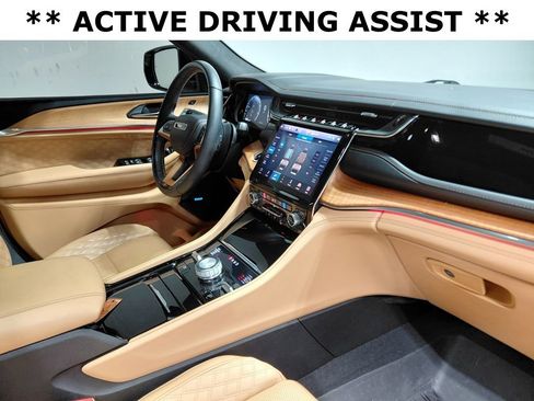 Certified 2022 Jeep Grand Cherokee Summit image 7