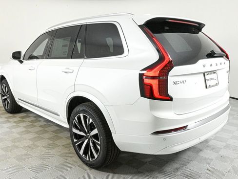 New 2025 Volvo XC90 B6 Core w/ Climate Package image 8