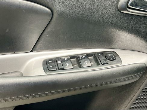 Used 2018 Dodge Journey SE w/ Popular Equipment Group image 17