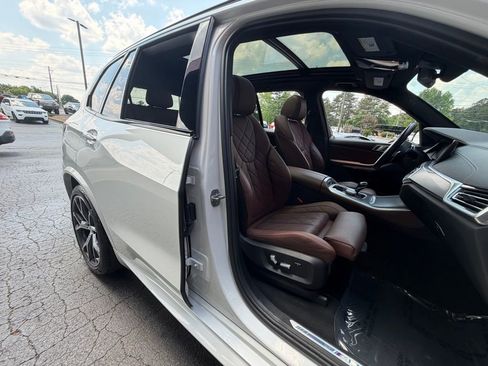 Used 2023 BMW X5 sDrive40i w/ M Sport Package RWD image 32