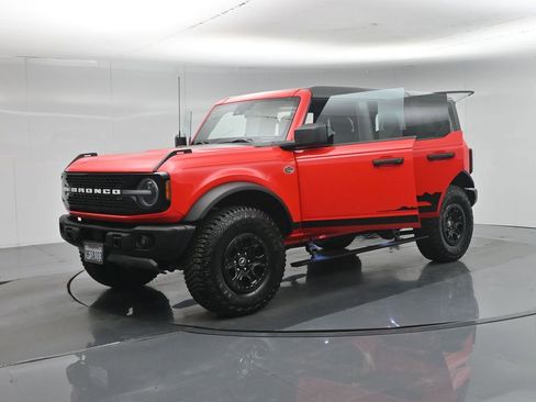Certified 2023 Ford Bronco Wildtrak AWD/4WD image 33