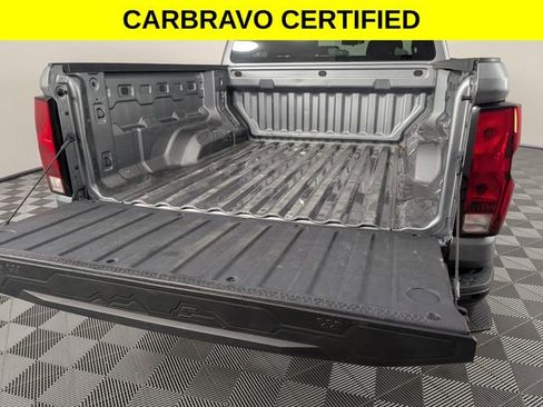 Used 2023 Chevrolet Colorado W/T RWD image 23