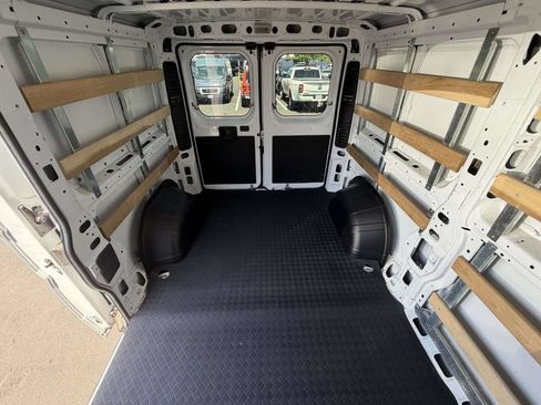 Used 2025 RAM ProMaster 2500 w/ U-Haul Equipment Group FWD image 16