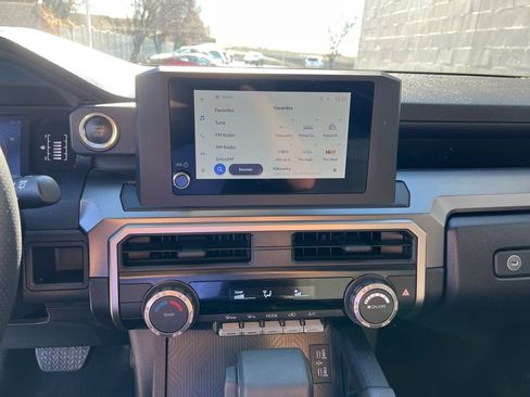 Used 2025 Toyota 4Runner SR5 image 16