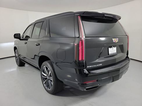 Certified 2026 Cadillac Escalade Sport w/ LPO, Floor Liner Package image 3