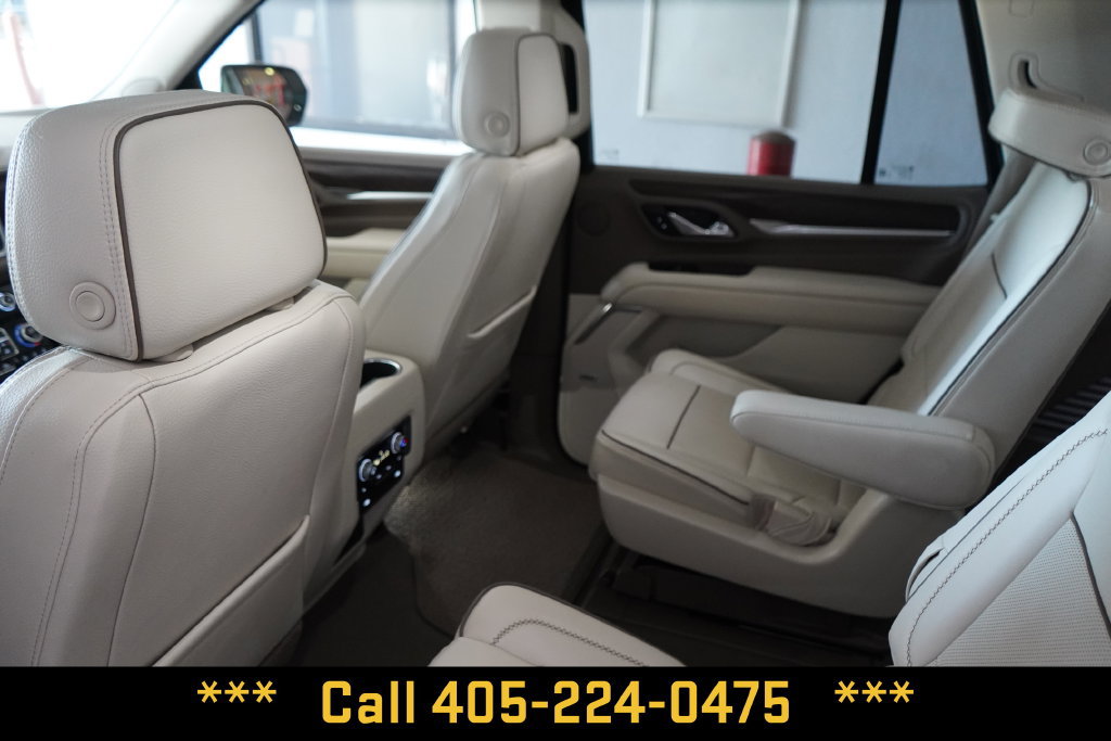 Used 2021 GMC Yukon Denali w/ Denali Premium Package AWD/4WD image 32
