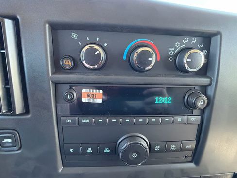 New 2025 GMC Savana 2500 w/ Driver Convenience Package image 33