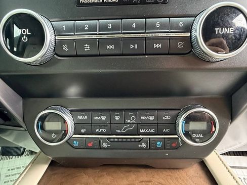 Used 2021 Ford Expedition Max Platinum RWD image 86