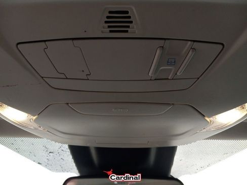 Used 2018 Ford Focus Titanium w/ Titanium Technology Package image 34