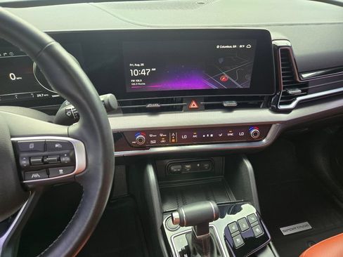 Certified 2025 Kia Sportage SX FWD image 23