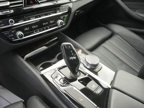 Used 2017 BMW 540i image 28
