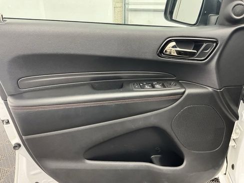 Used 2023 Dodge Durango GT image 13
