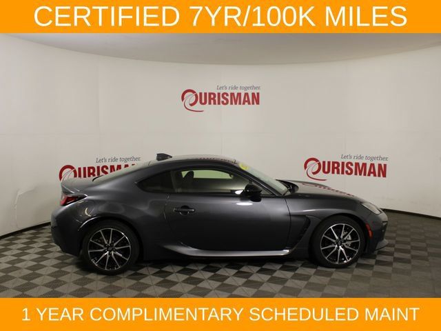 Used 2025 Toyota GR86 RWD image 8