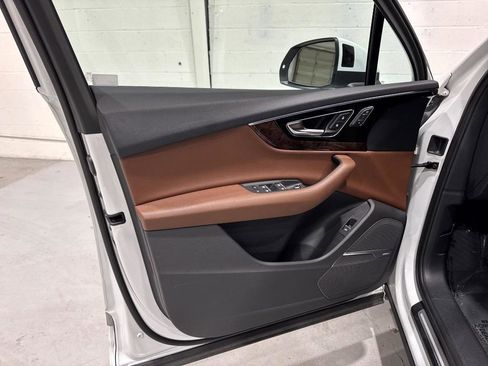 Used 2018 Audi Q7 3.0T Premium Plus w/ Premium Plus Package image 26