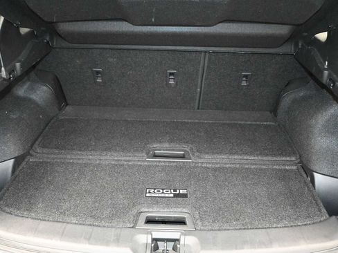 Used 2022 Nissan Rogue Sport SL AWD/4WD image 25
