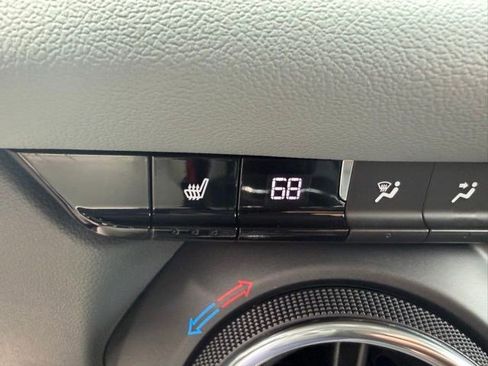 Used 2020 Chevrolet Blazer LT w/ Sound & Technology Package image 16