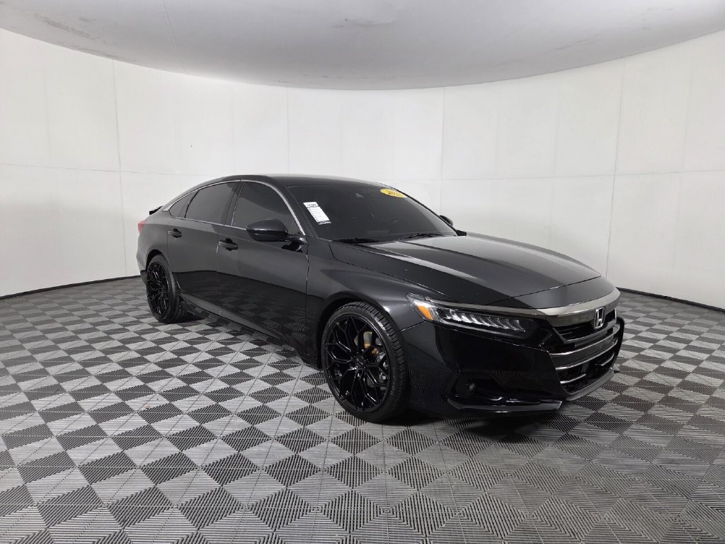 Used 2021 Honda Accord Sport image 2