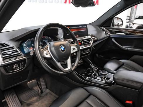Used 2024 BMW X4 xDrive30i image 3
