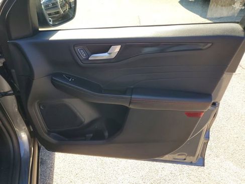 Used 2025 Ford Escape ST-Line image 33