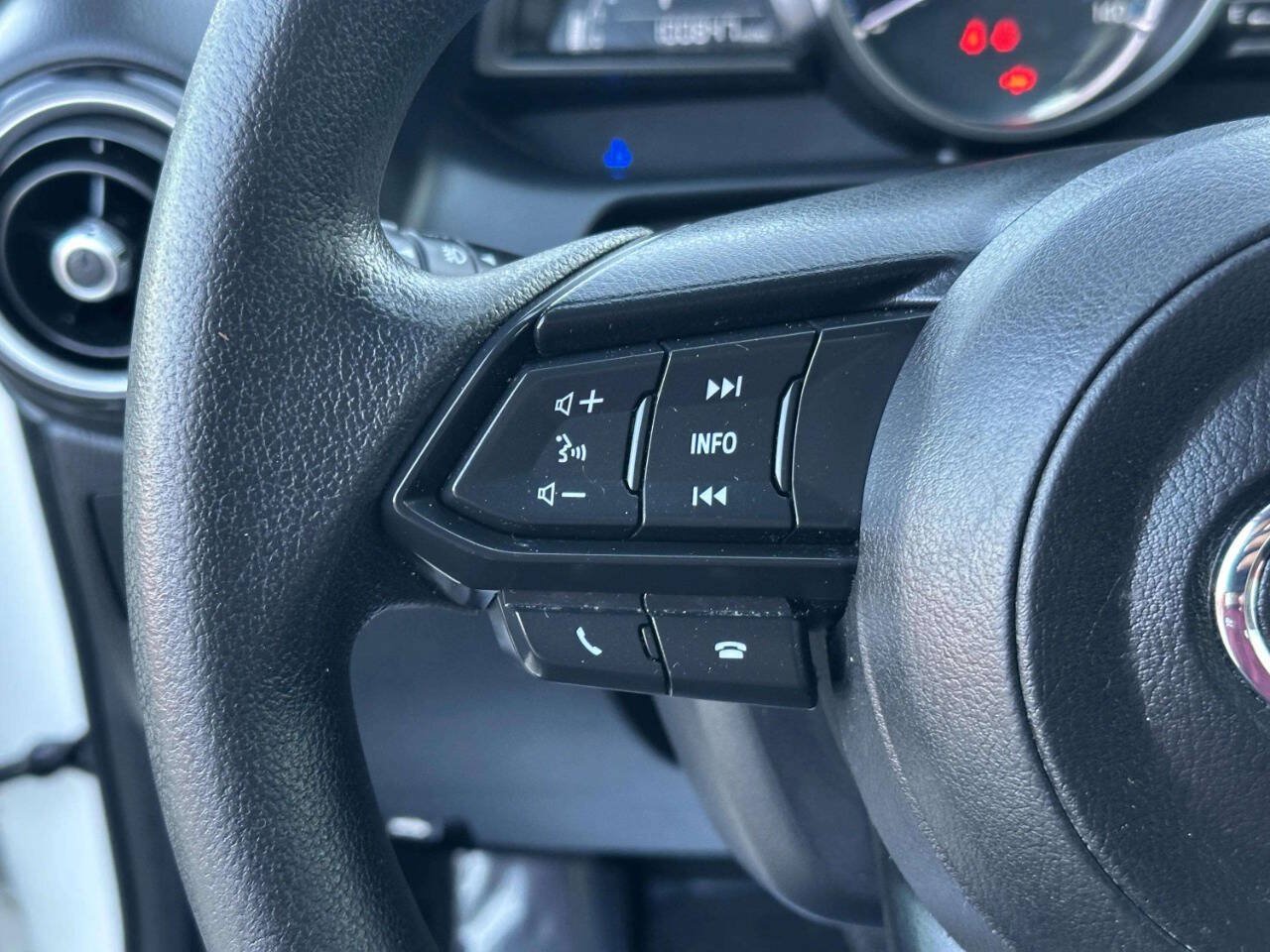 Used 2019 Toyota Yaris LE FWD image 26