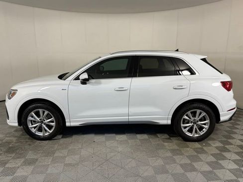 Used 2024 Audi Q3 2.0T Premium Plus w/ Premium Plus Package AWD/4WD image 3