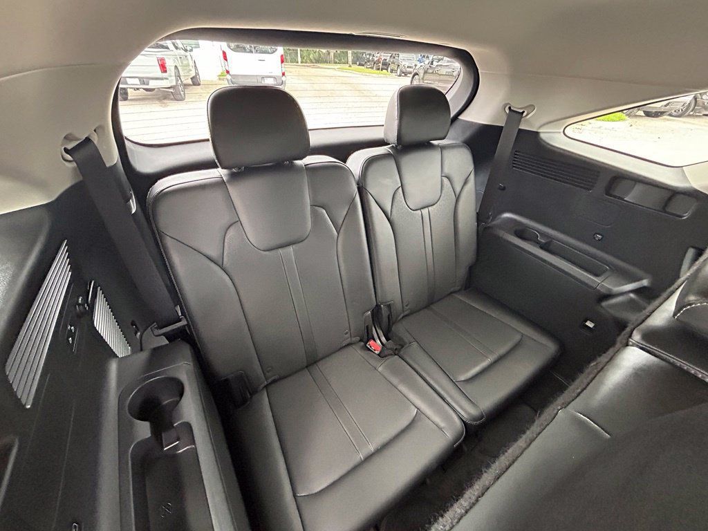Used 2023 Kia Sorento S FWD image 31